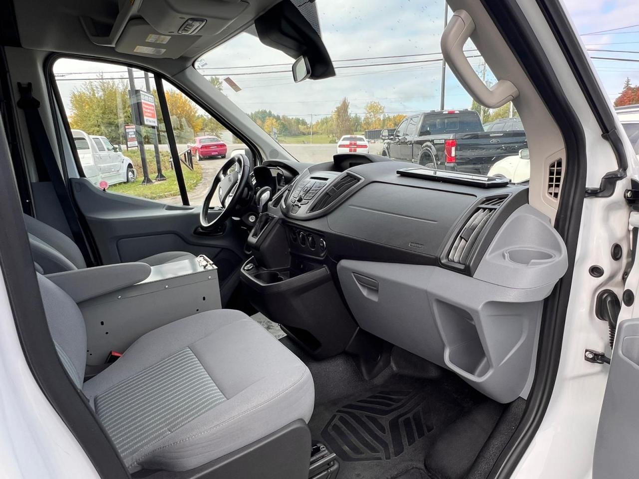 2017 Ford Transit Cargo Van  - Photo #10