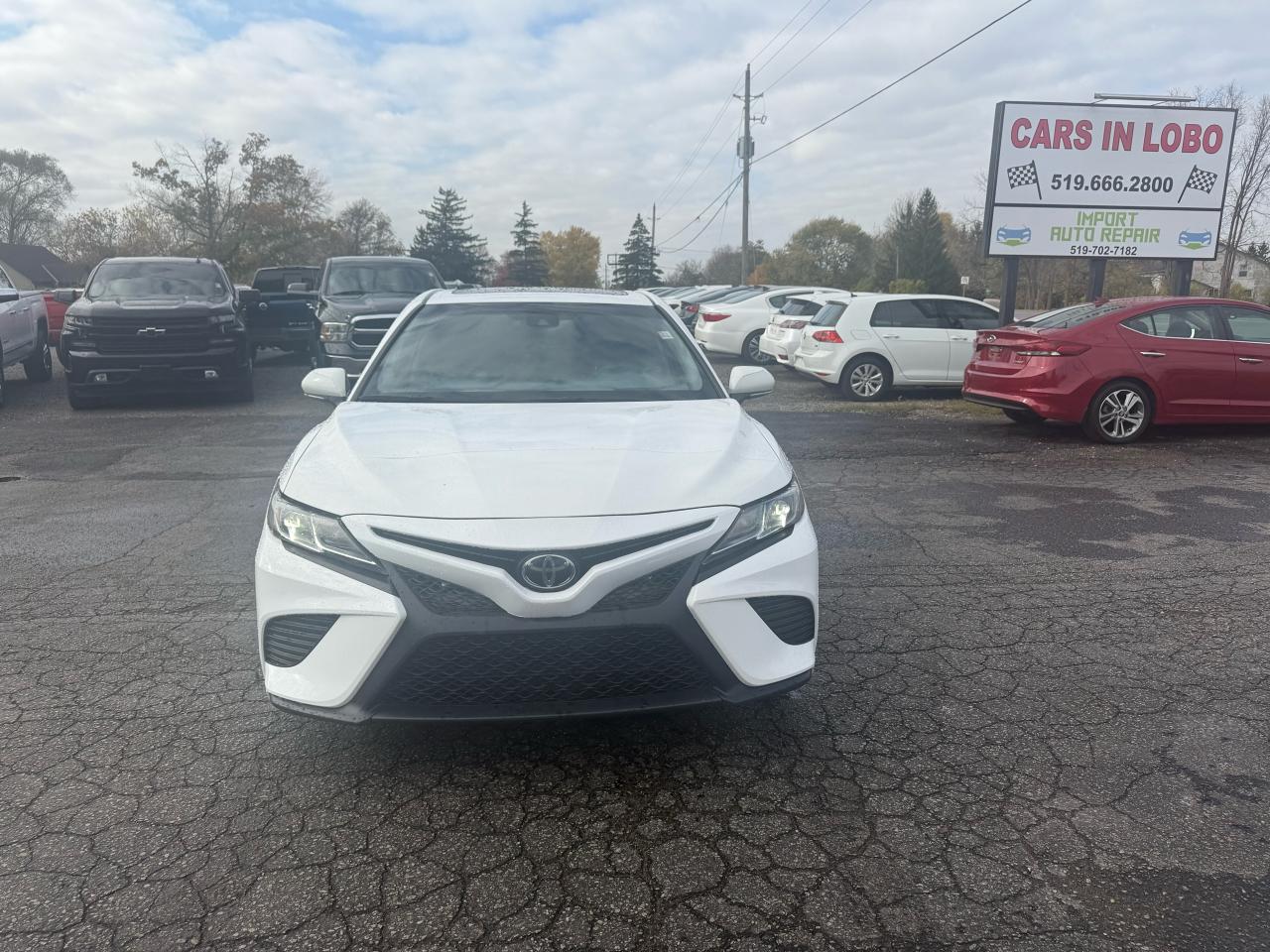 2018 Toyota Camry SE Photo8