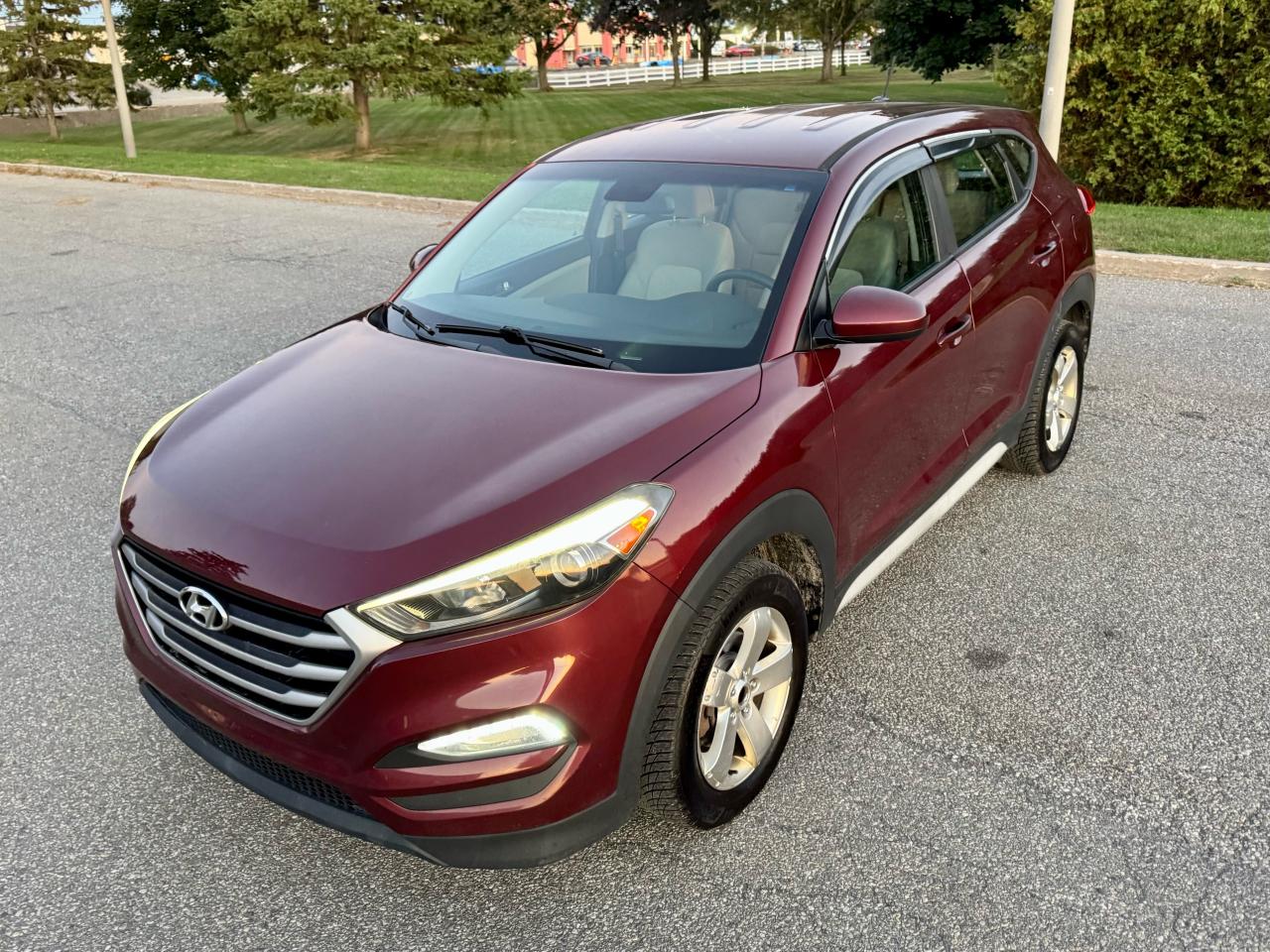 2017 Hyundai Tucson AWD 4dr 2.0L - Photo #7