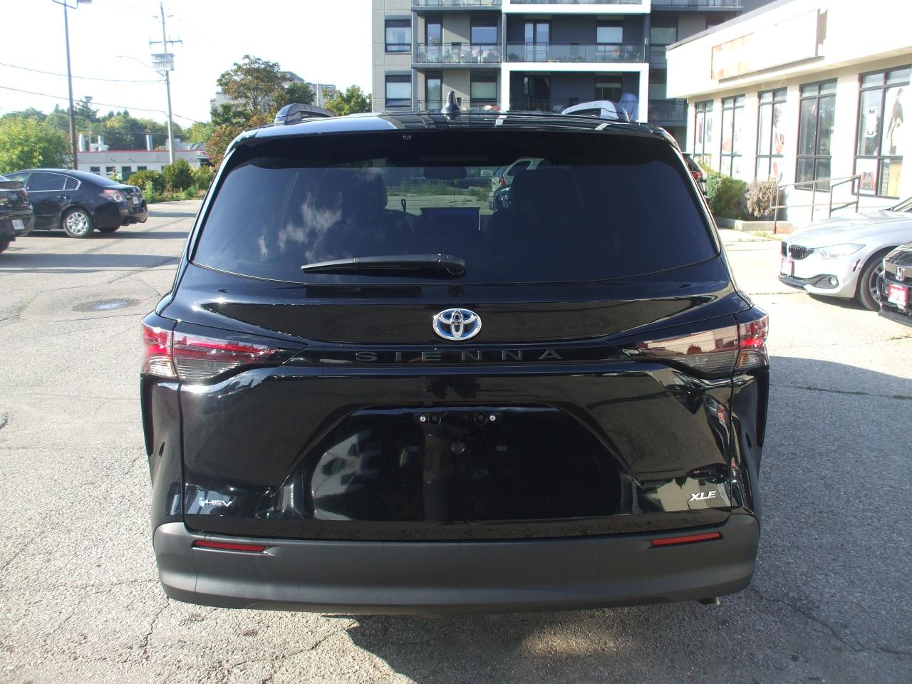 2025 Toyota Sienna XLE,Hybird,8 Passengers,2 keys,Certified,Leather - Photo #4
