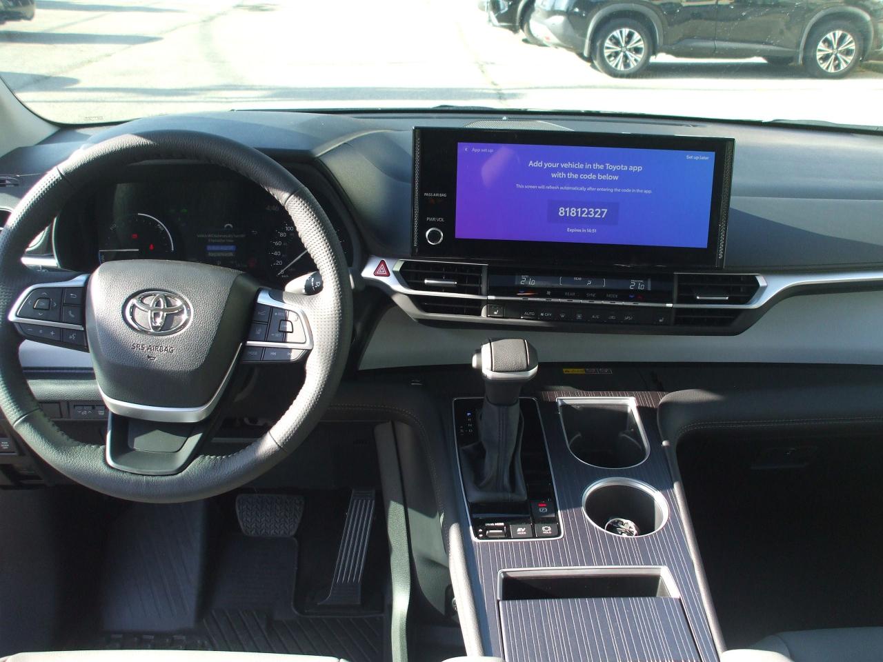 2025 Toyota Sienna XLE,Hybird,8 Passengers,2 keys,Certified,Leather - Photo #9