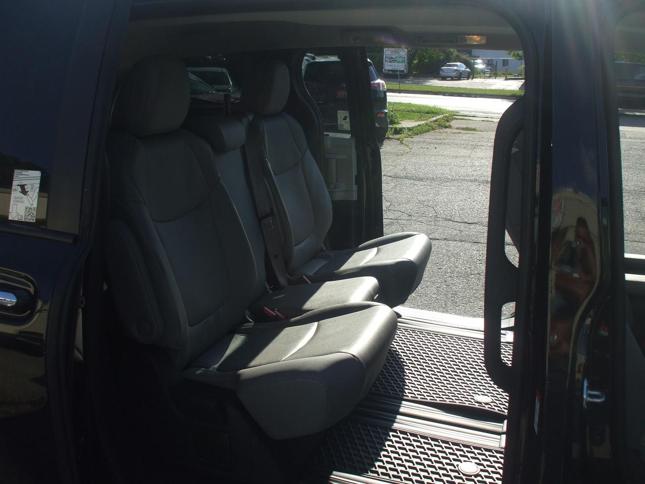 2025 Toyota Sienna XLE,Hybird,8 Passengers,2 keys,Certified,Leather - Photo #15