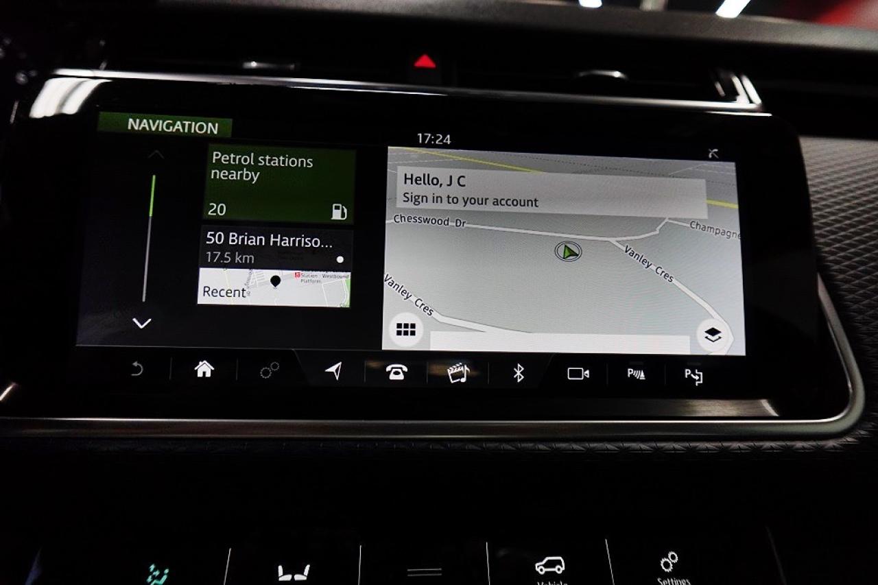 2019 Land Rover Range Rover Velar R-Dynamic.P 300,NO ACCIDENT ,DEALER MAINTAIN - Photo #25