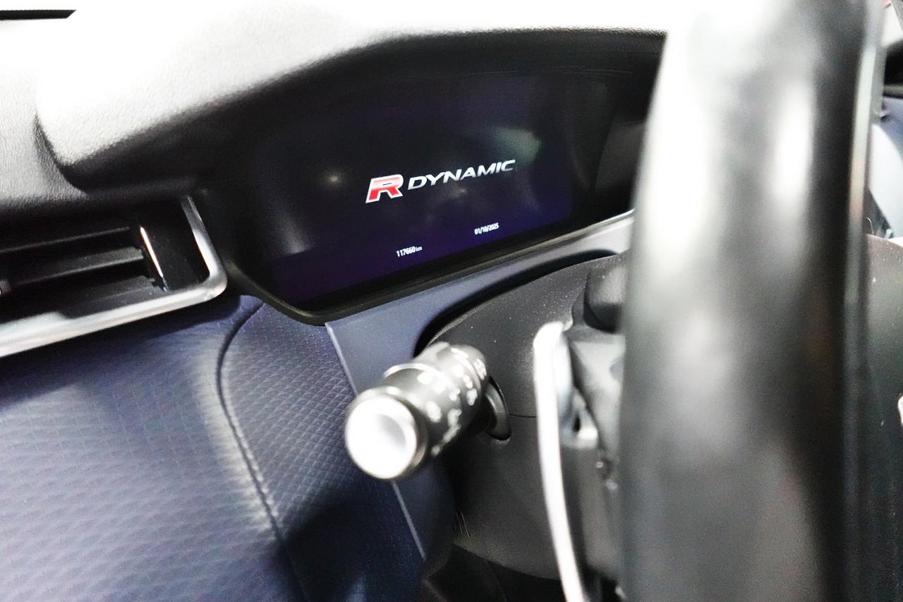 2019 Land Rover Range Rover Velar R-Dynamic.P 300,NO ACCIDENT ,DEALER MAINTAIN - Photo #16