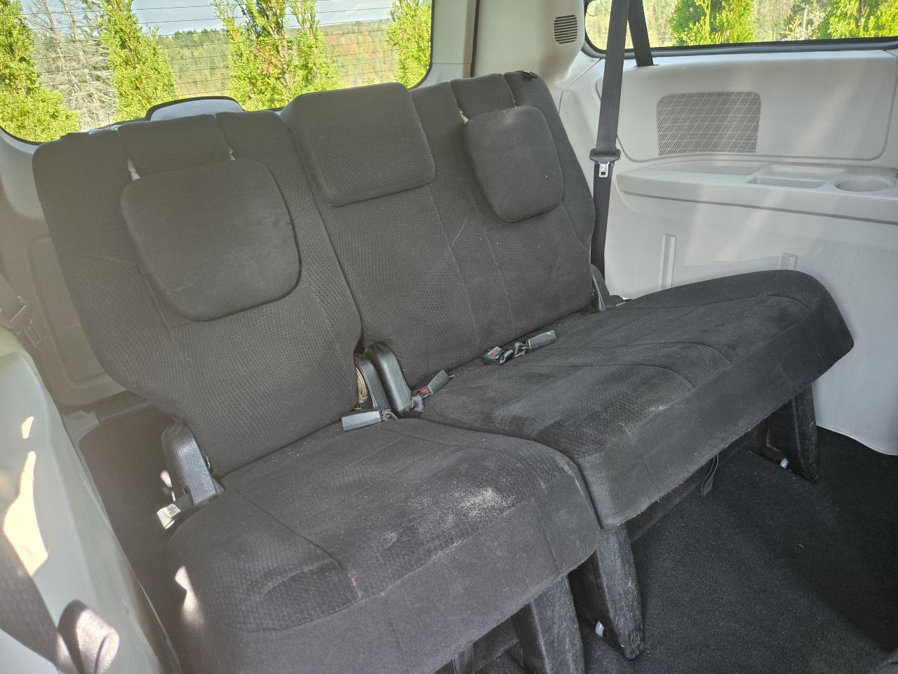 2011 Dodge Grand Caravan SXT - Photo #6