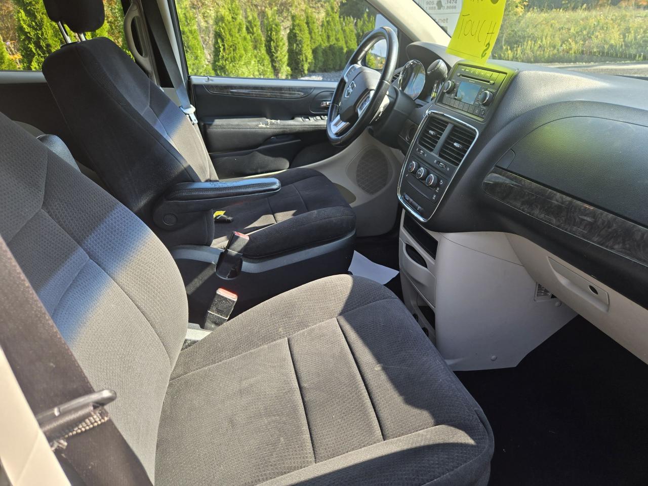 2011 Dodge Grand Caravan SXT - Photo #7