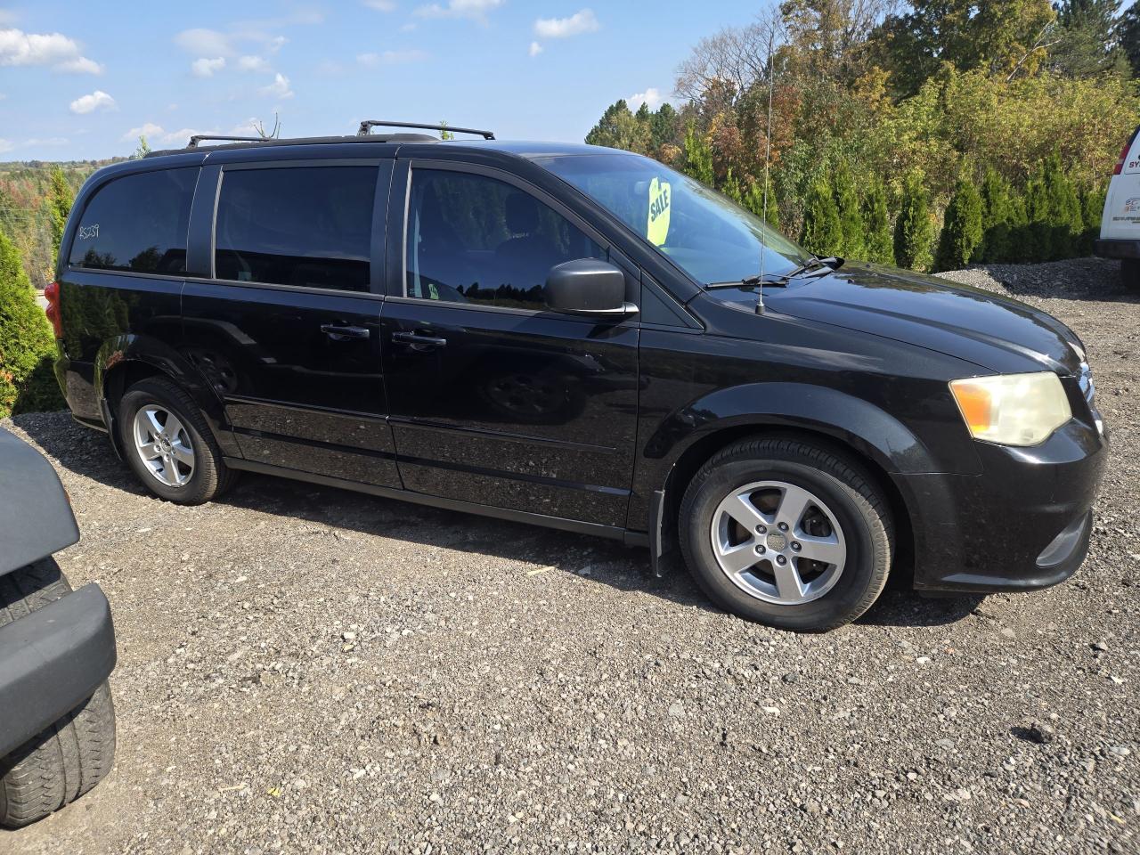 2011 Dodge Grand Caravan SXT - Photo #12