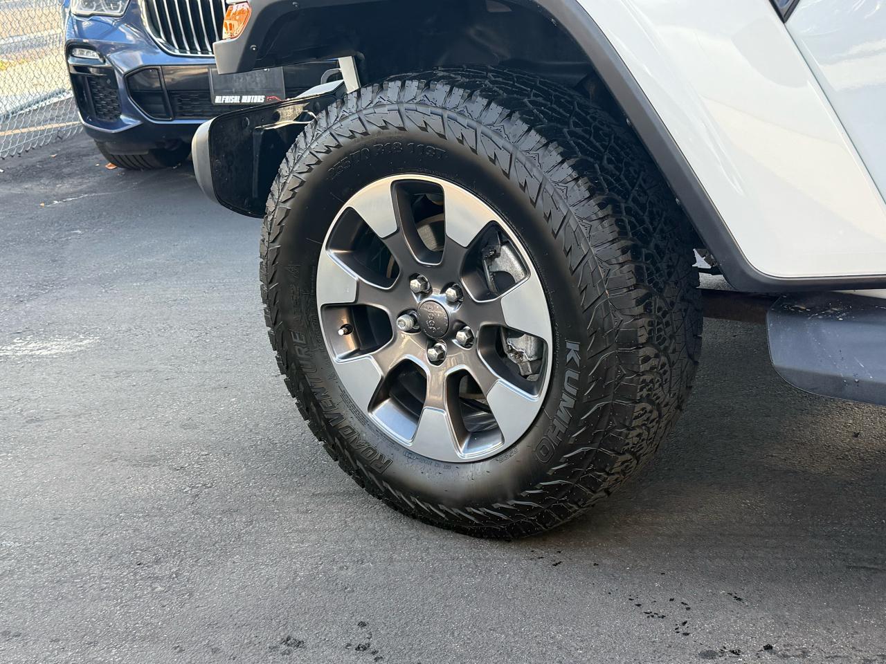 2018 Jeep Wrangler Unlimited Sahara 4X4 - Photo #15
