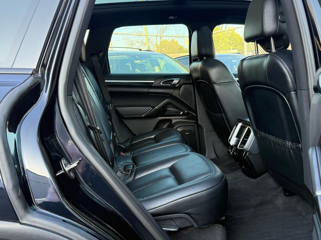 2016 Porsche Cayenne S NAVI|BACKUP|SUNROOF - Photo #14
