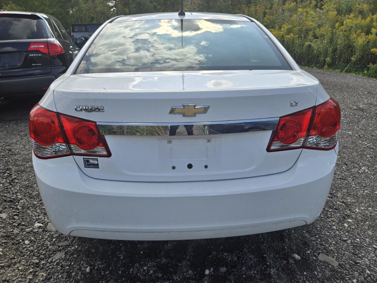 2011 Chevrolet Cruze LT Turbo w/1SA - Photo #9