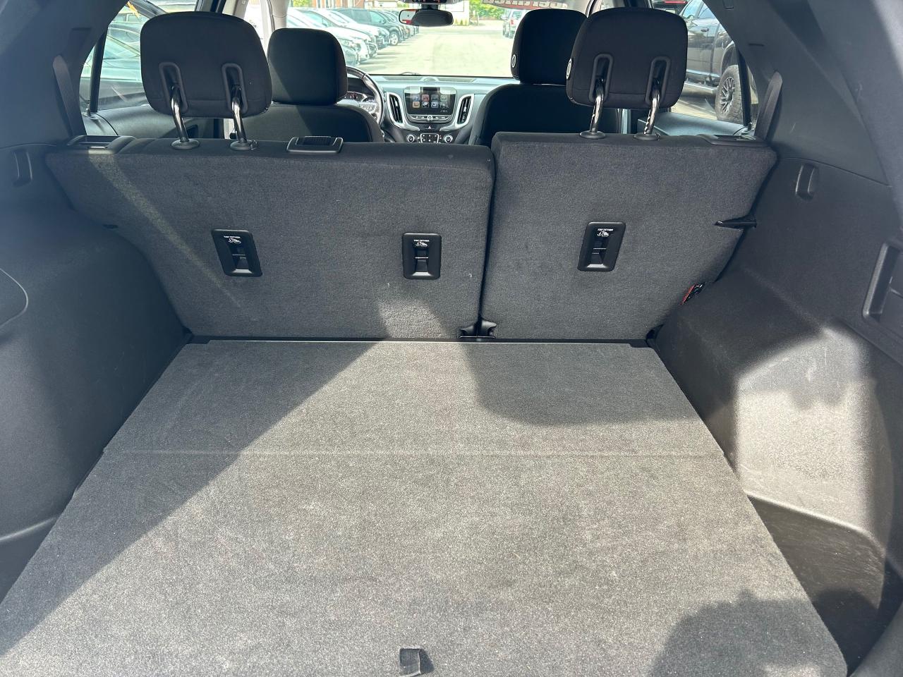 2018 Chevrolet Equinox LT Photo