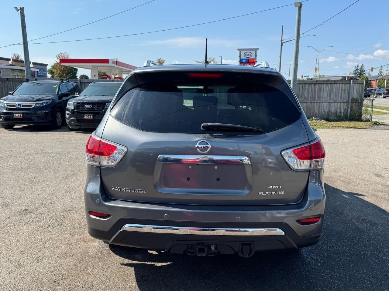 2015 Nissan Pathfinder PLATINUM, LEATHER, NAVI, LOADED, RUNS WELL, AS IS - Photo #4