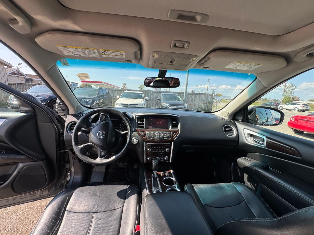 2015 Nissan Pathfinder PLATINUM, LEATHER, NAVI, LOADED, RUNS WELL, AS IS - Photo #12