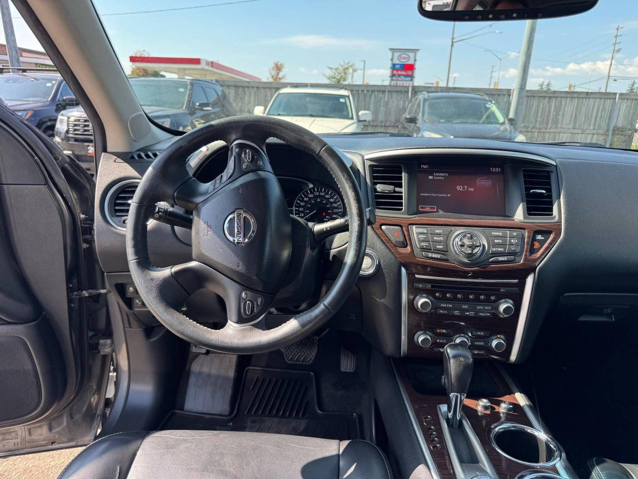 2015 Nissan Pathfinder PLATINUM, LEATHER, NAVI, LOADED, RUNS WELL, AS IS - Photo #14