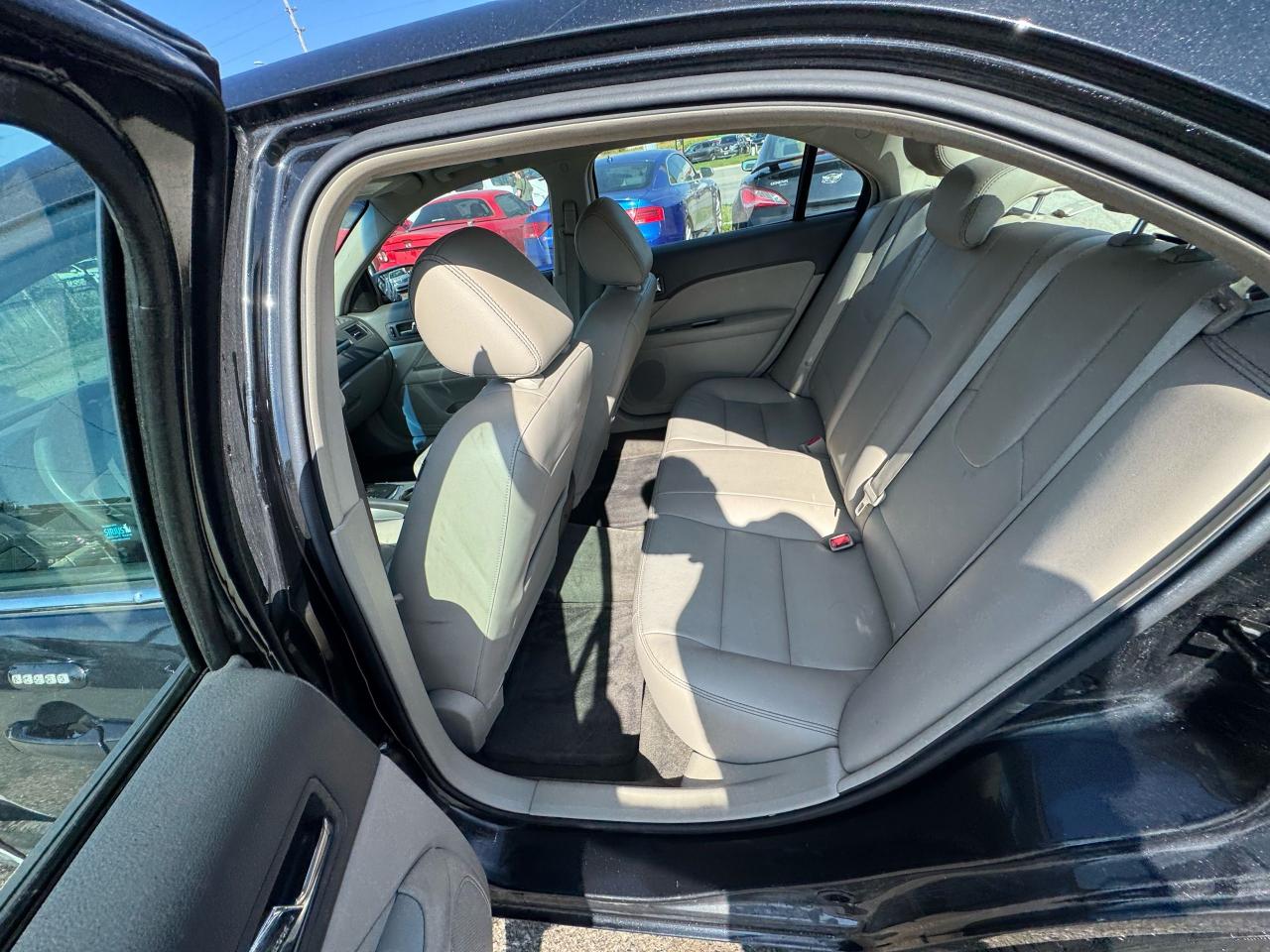 2011 Ford Fusion SEL, LEATHER, AUTO, 4 CYL, ONLY 175KMS, CERTIFIED - Photo #8