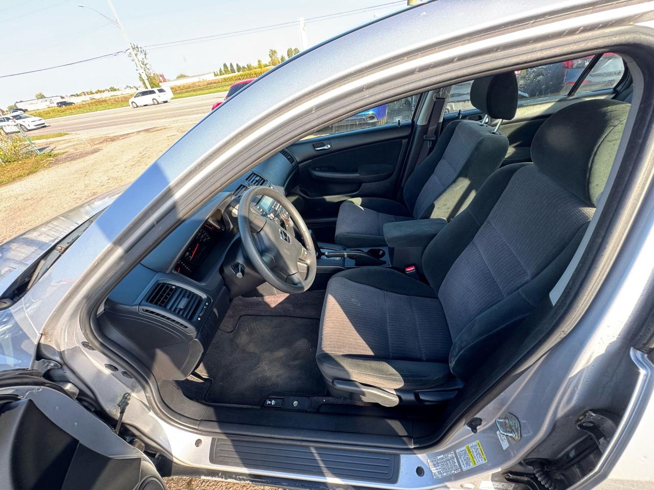 2005 Honda Accord DX, AUTO, 4 CYL, ONLY 66KMS, LOW KMS, CERTIFIED - Photo #11