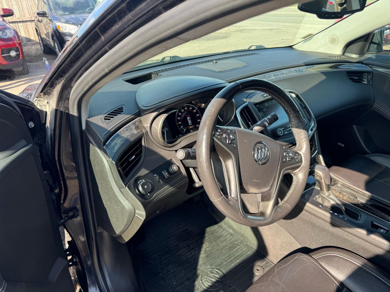 2014 Buick LaCrosse Premium II, V6, ONLY 56,000KMS, LOADED, CERTIFIED - Photo #10
