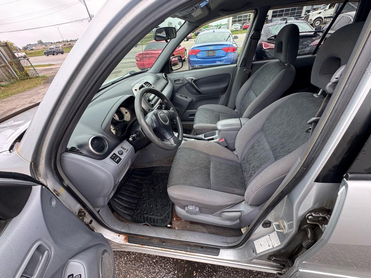 2001 Toyota RAV4 SMALL SUV, 4 CYL, AWD, RELIABLE, AS IS SPECIAL - Photo #11