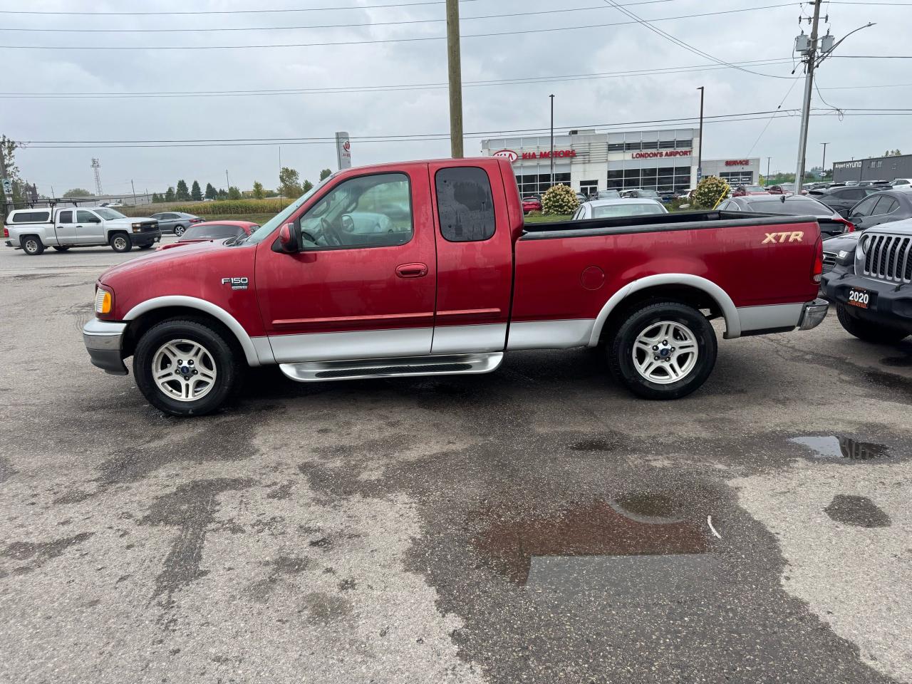 2002 Ford F-150 XLT, NO ACCIDENTS, WELL MAINTAINED, ALL ORIGINAL - Photo #2