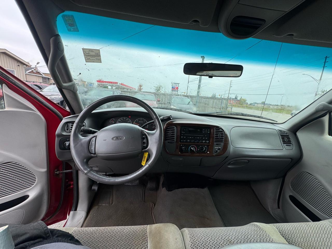 2002 Ford F-150 XLT, NO ACCIDENTS, WELL MAINTAINED, ALL ORIGINAL - Photo #13