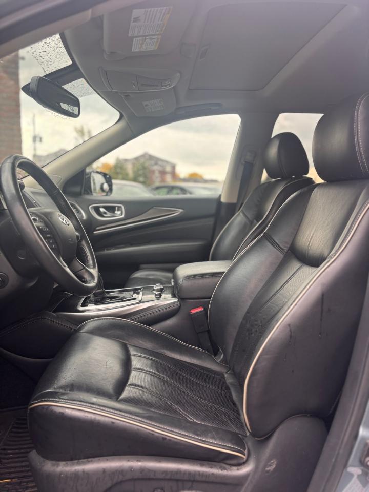 2017 Infiniti QX60  - Photo #6