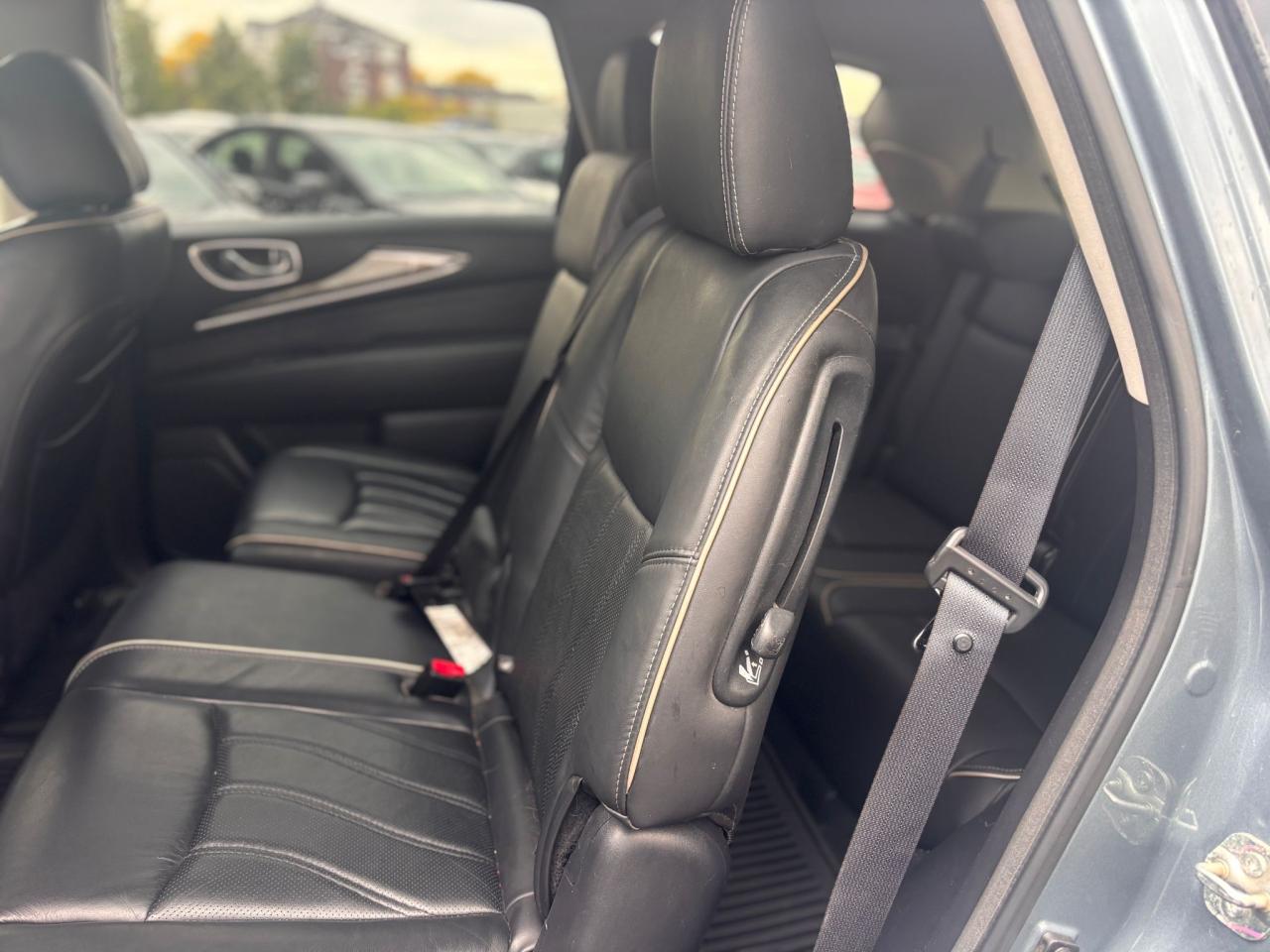 2017 Infiniti QX60  - Photo #10