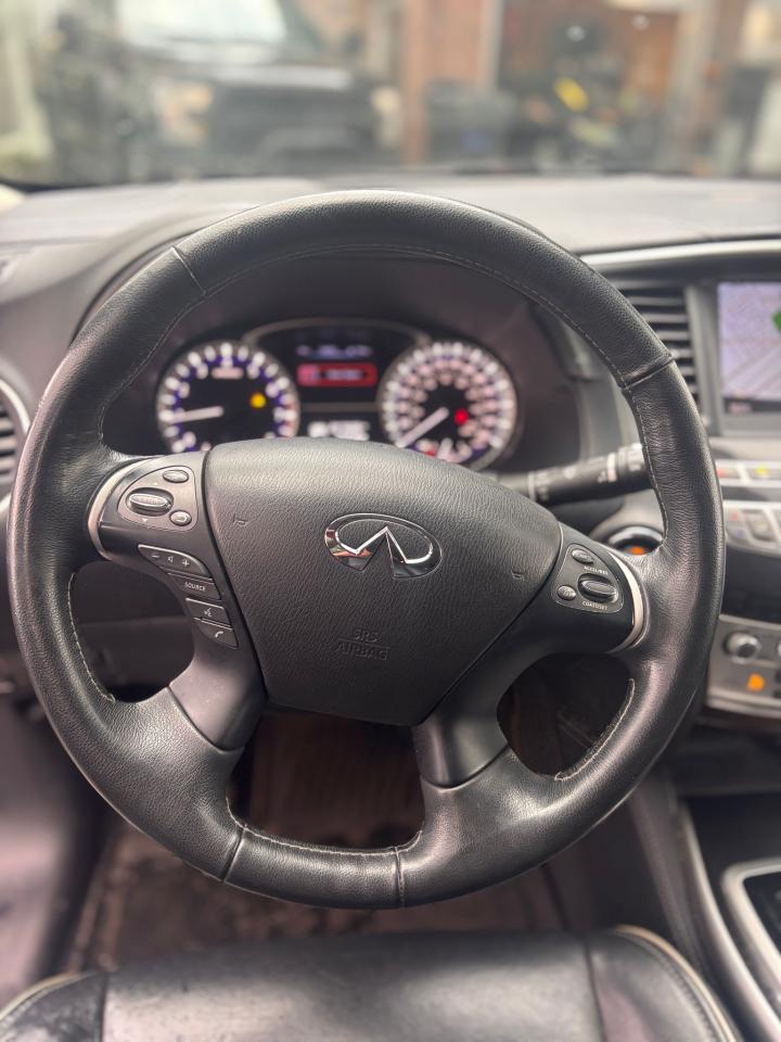 2017 Infiniti QX60  - Photo #7