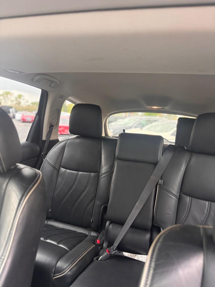 2017 Infiniti QX60  - Photo #12