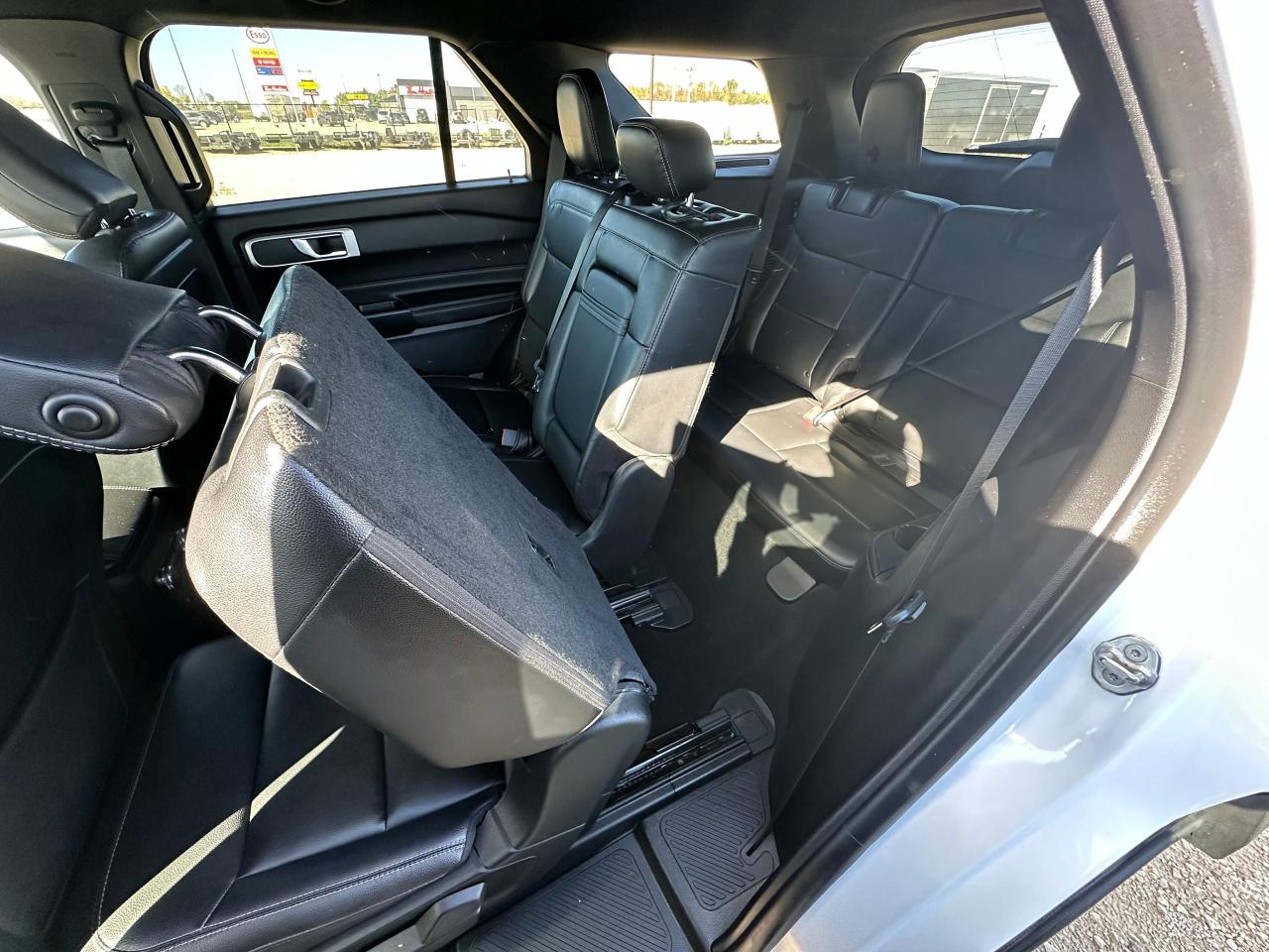 2020 Ford Explorer XLT Photo5