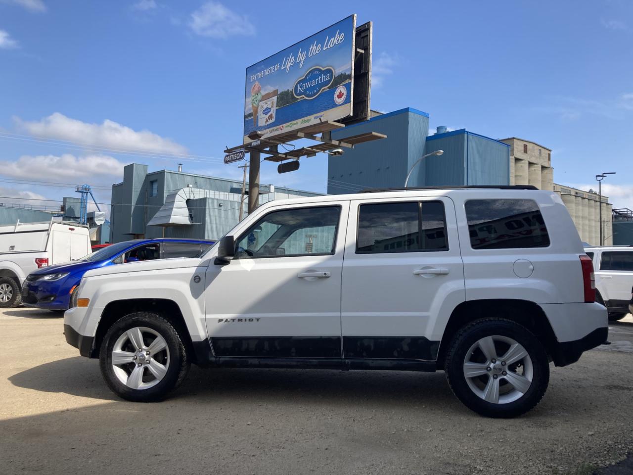 2011 Jeep Patriot north - Photo #3