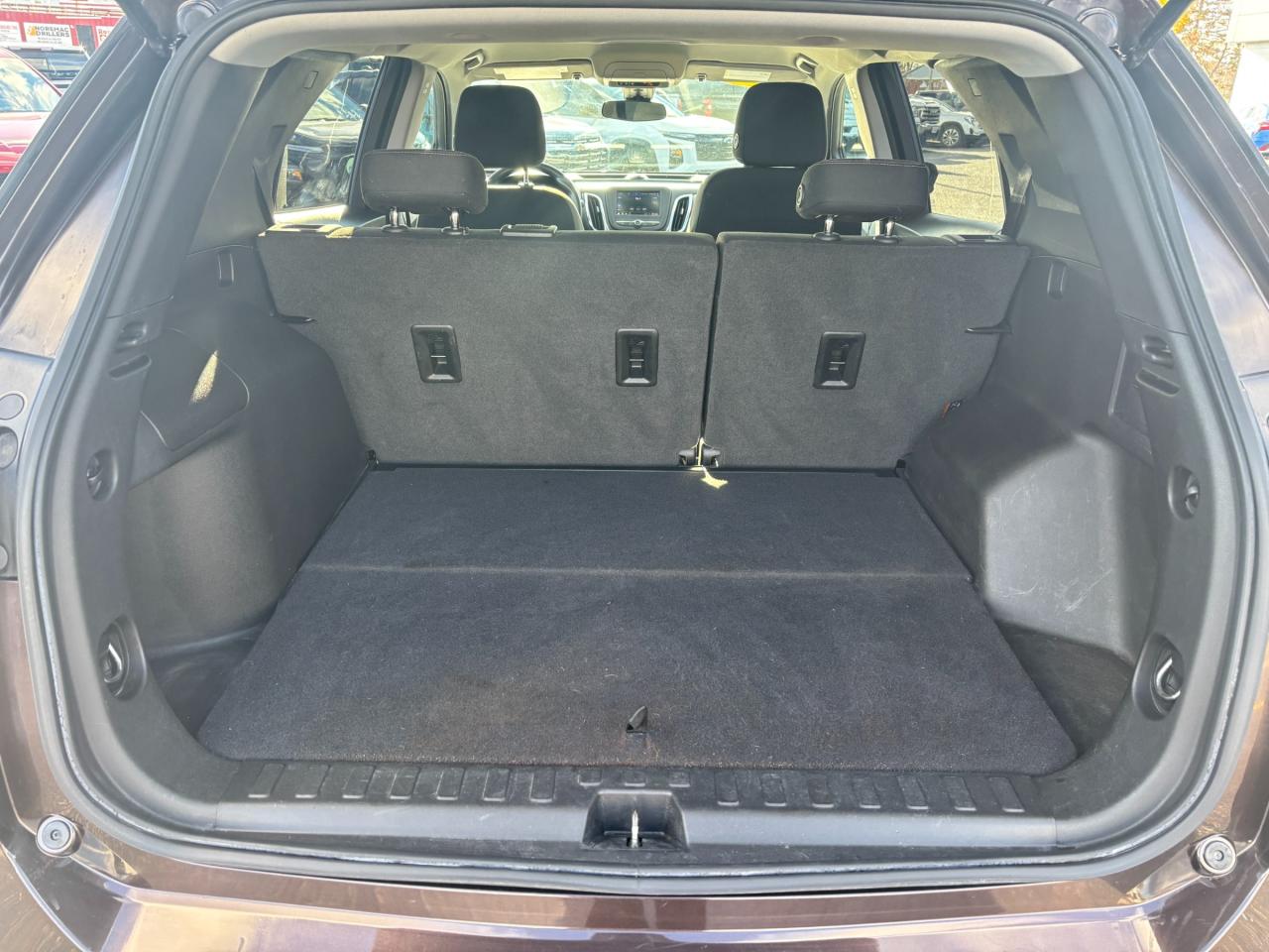 2020 Chevrolet Equinox 2020 Chevrolet Equinox LT FWD Photo