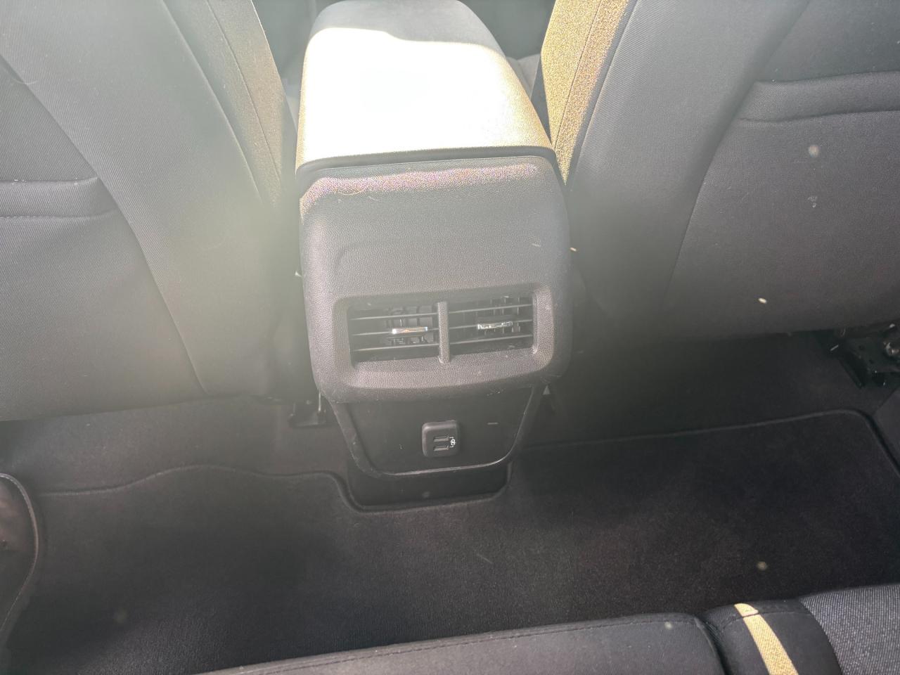 2020 Chevrolet Equinox 2020 Chevrolet Equinox LT FWD Photo