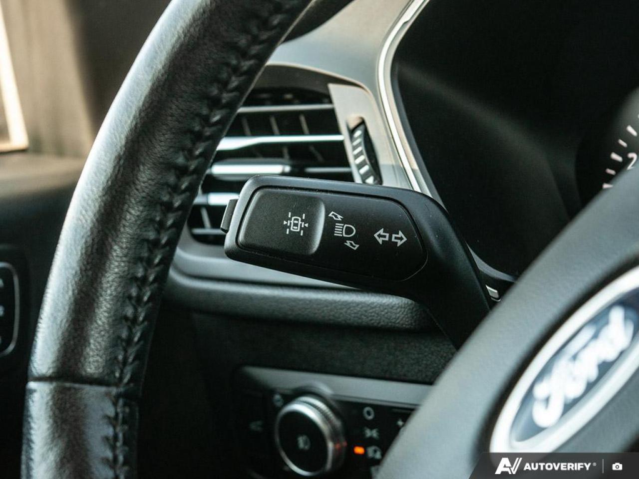 2020 Ford Escape SEL Photo