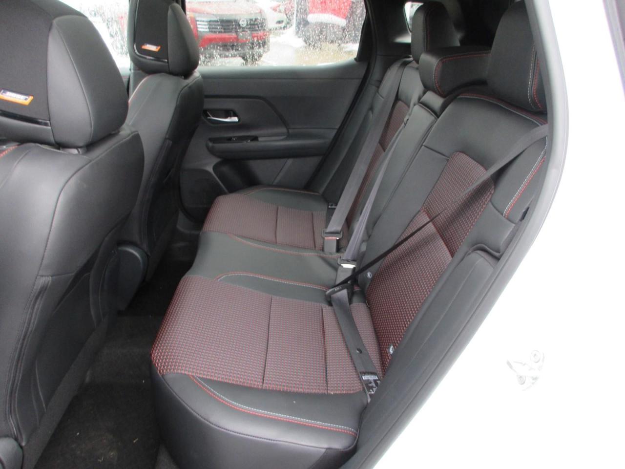 2026 Nissan Kicks SR Photo