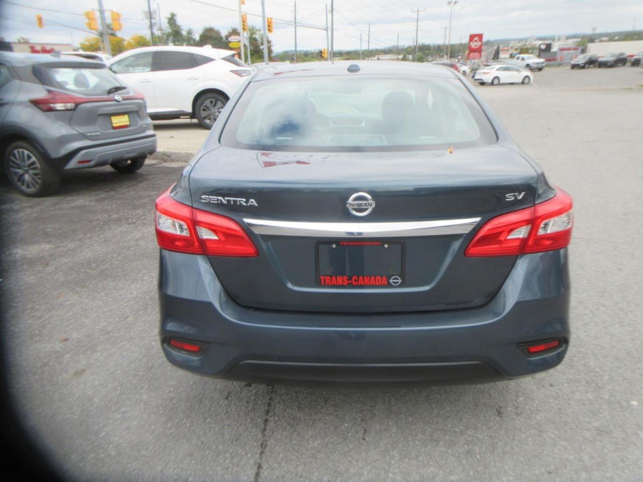 2018 Nissan Sentra  Photo3