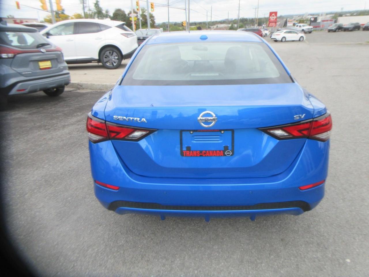 2022 Nissan Sentra SV Photo