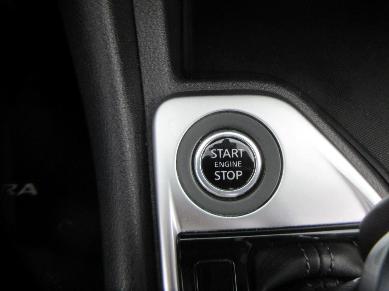 2022 Nissan Sentra SV Photo