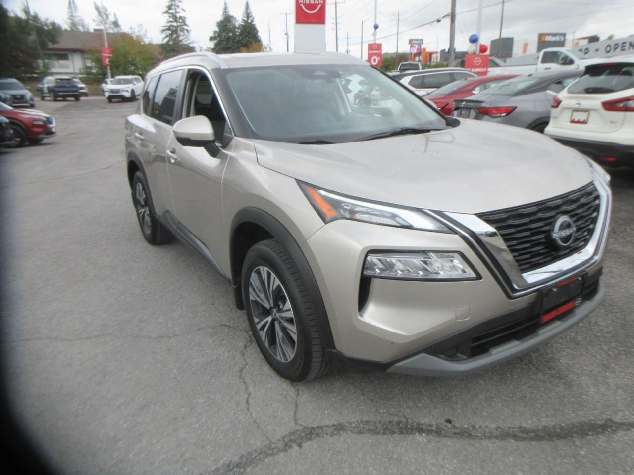 2023 Nissan Rogue SV MOONROOF Photo