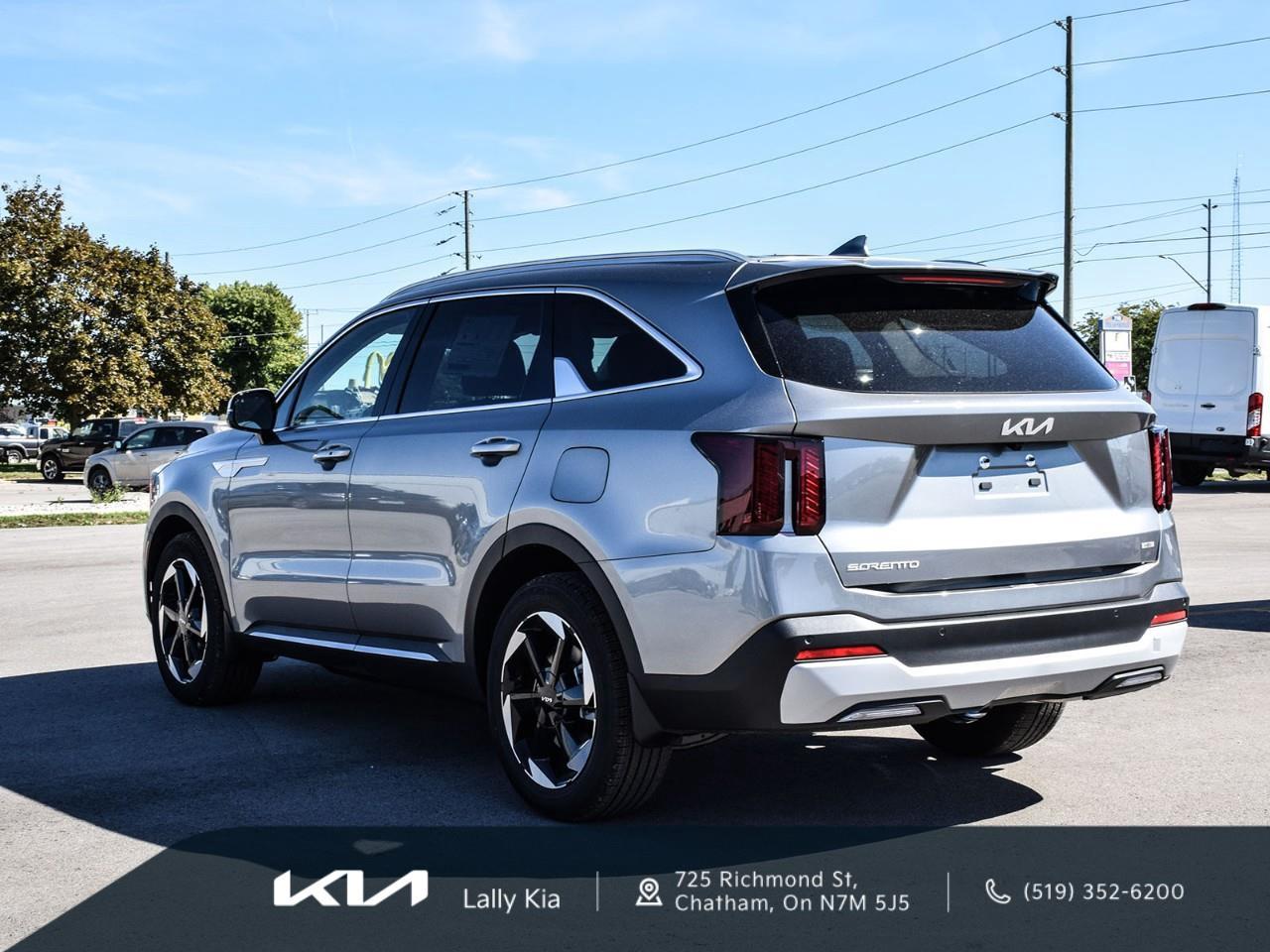 2026 Kia Sorento Hybrid 2026 Kia Sorento Hybrid EX | Dealership Demo | Qualifies for New Incentives Photo