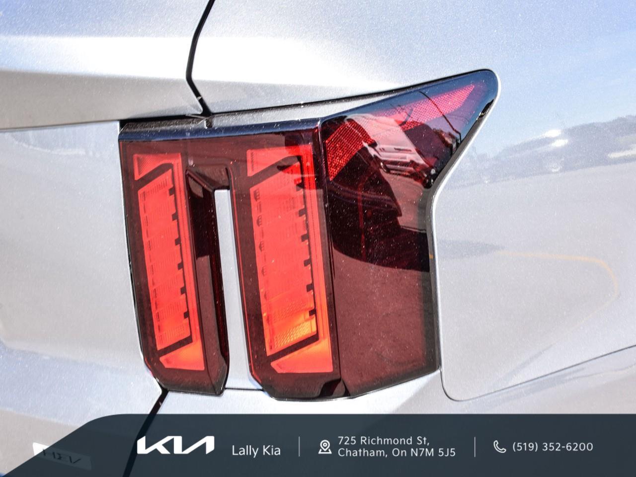 2026 Kia Sorento Hybrid 2026 Kia Sorento Hybrid EX | Dealership Demo | Qualifies for New Incentives Photo