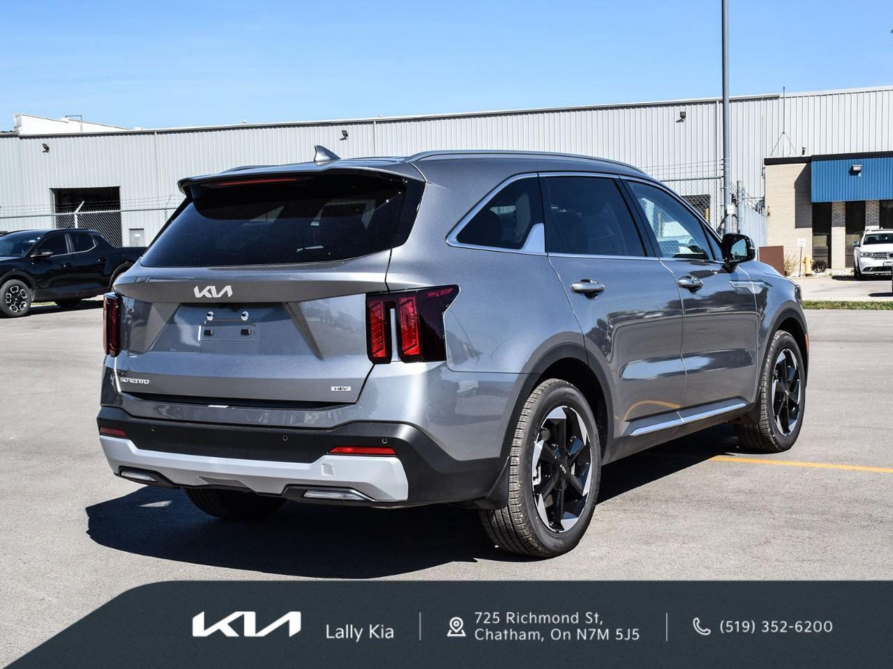 2026 Kia Sorento Hybrid 2026 Kia Sorento Hybrid EX | Dealership Demo | Qualifies for New Incentives Photo