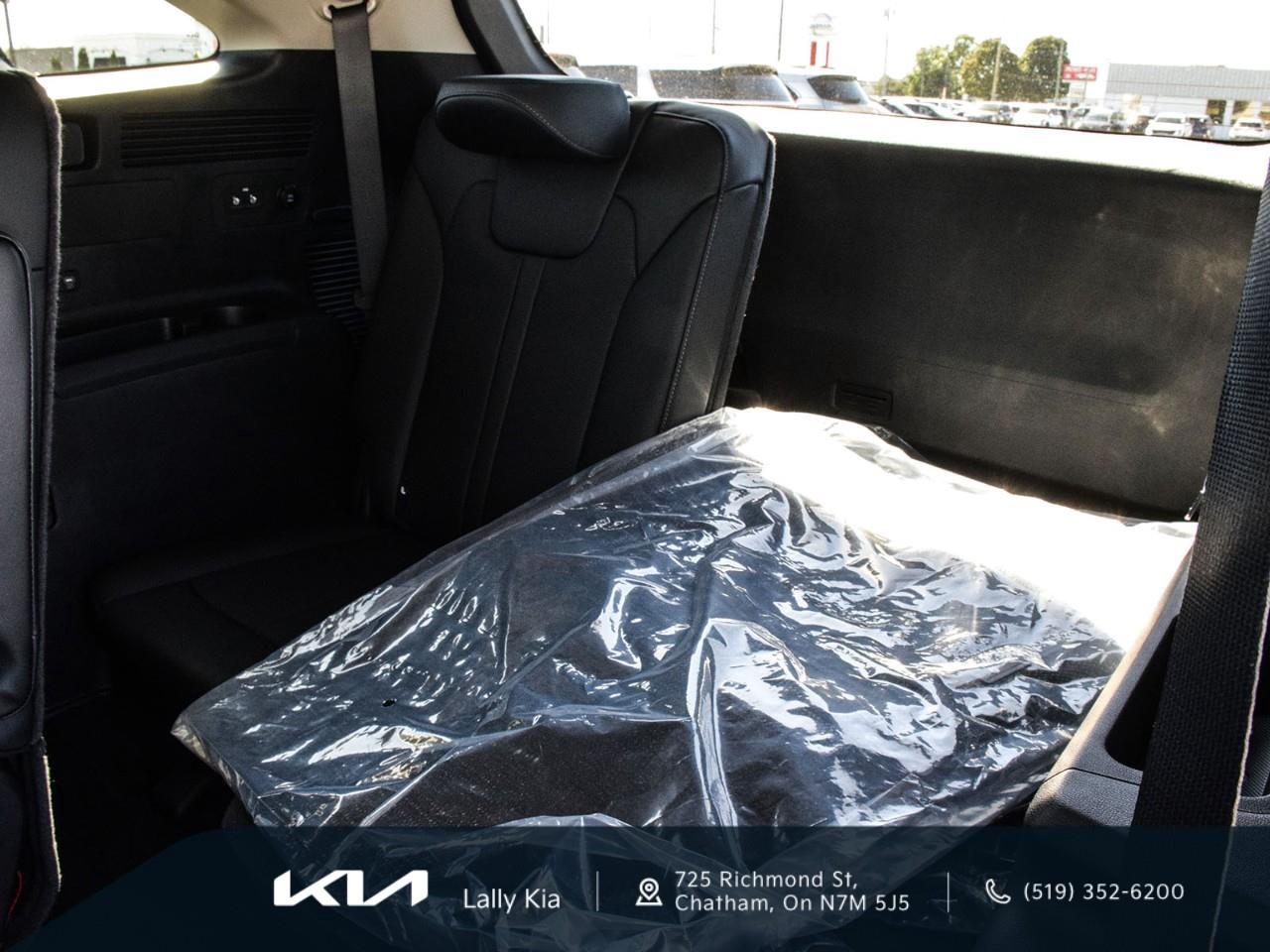 2026 Kia Sorento Hybrid 2026 Kia Sorento Hybrid EX | Dealership Demo | Qualifies for New Incentives Photo