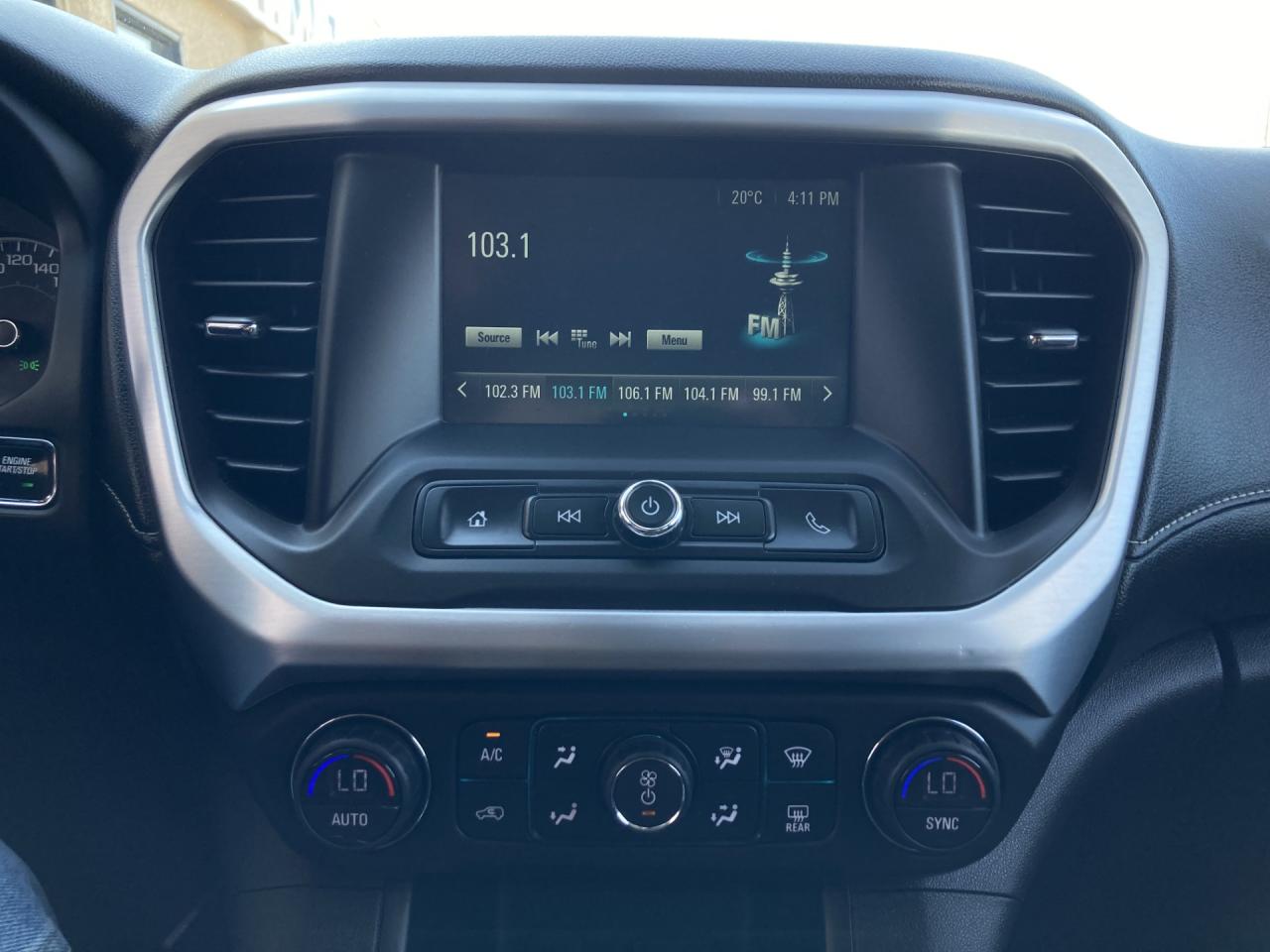 2017 GMC Acadia SLE - Photo #6
