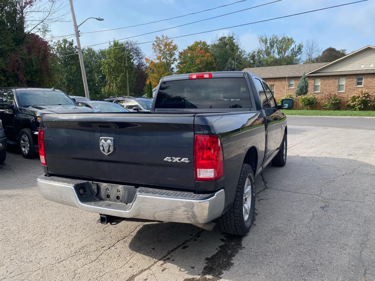 2015 RAM 1500 4WD QUAD CAB 140.5" ST - Photo #7
