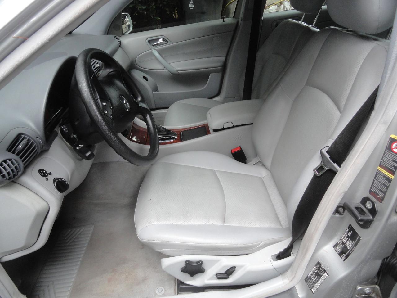 2004 Mercedes-Benz C240 ONLY 71000 KM / DOC FEE ONLY $195.00 - Photo #7