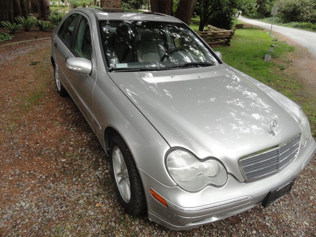 2004 Mercedes-Benz C240 ONLY 71000 KM / DOC FEE ONLY $195.00 - Photo #4