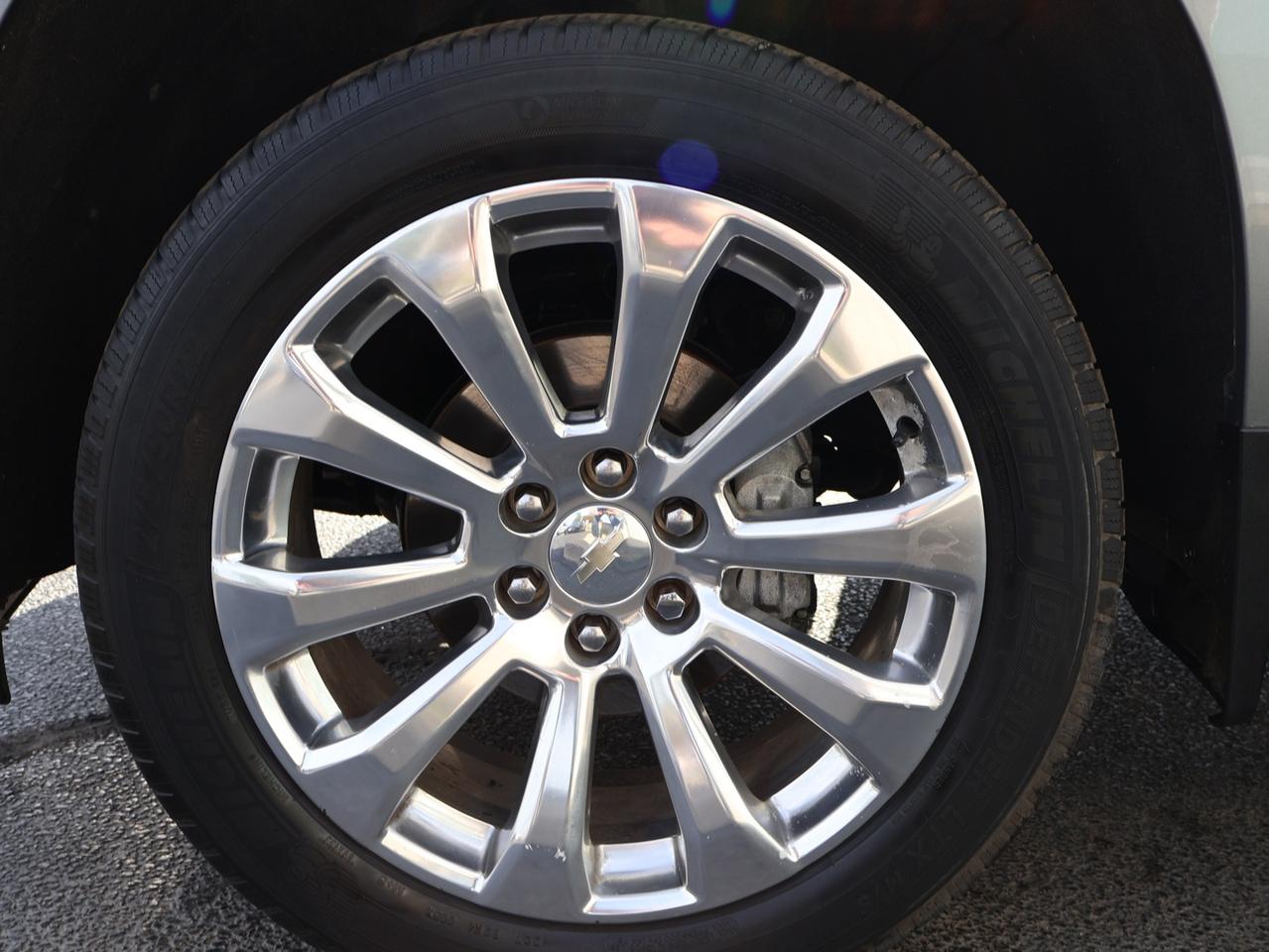 2020 Chevrolet Silverado 1500 HIGH COUNTRY CREW 4WD CERTIFIED DIESEL *CHEVY MAINTAIN* CAMERA NAV BLUETOOTH LEATHER HEATED SEATS SUNROOF CRUISE ALLOYS Photo