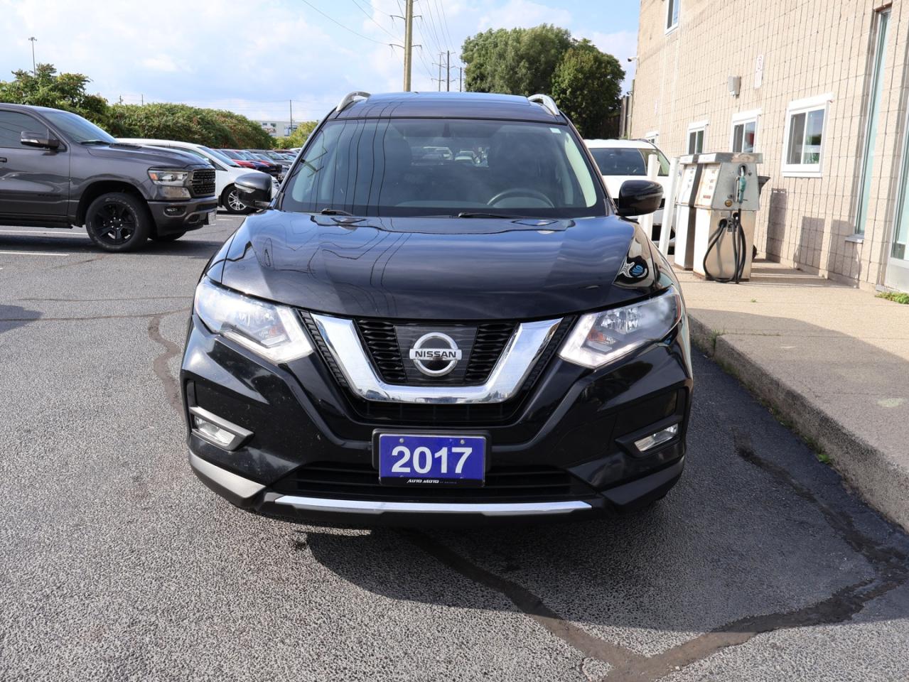 2017 Nissan Rogue SV AWD CERTIFIED *ACCIDENT FREE* CAMERA BLUETOOTH HEATED SEATS PANO ROOF CRUISE ALLOYS - Photo #2
