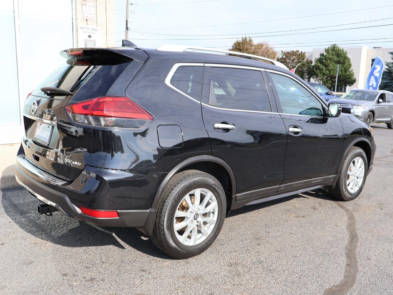 2017 Nissan Rogue SV AWD CERTIFIED *ACCIDENT FREE* CAMERA BLUETOOTH HEATED SEATS PANO ROOF CRUISE ALLOYS - Photo #6