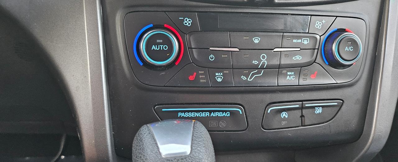 2017 Ford Escape 4WD 4dr SE - Photo #17